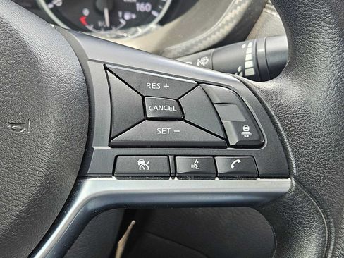 Used 2024 Nissan Sentra SV FWD image 21