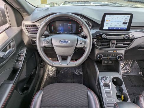 Used 2025 Ford Escape ST-Line FWD image 16