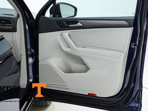 Used 2023 Volkswagen Tiguan SE image 68