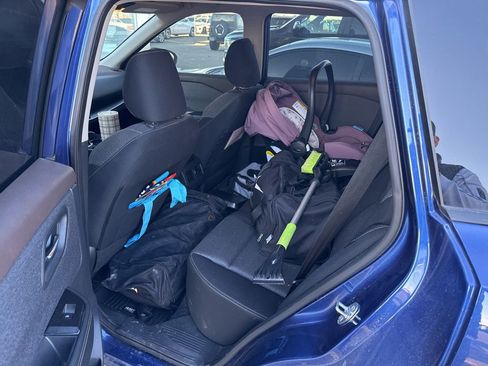 Used 2022 Nissan Rogue SV image 18