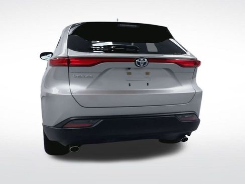 Certified 2024 Toyota Venza LE image 23