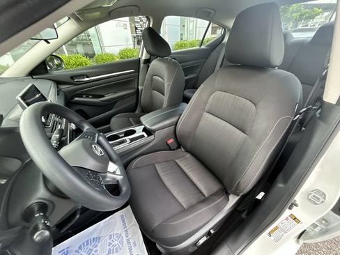 Certified 2023 Nissan Altima 2.5 SV FWD image 15