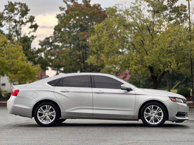 Used 2015 Chevrolet Impala LT w/ Convenience Package FWD image 4