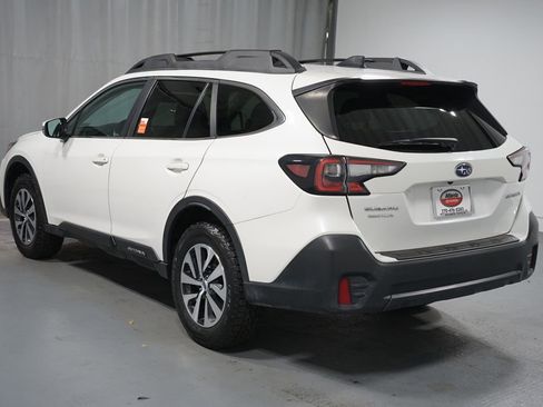 Used 2021 Subaru Outback Premium image 6