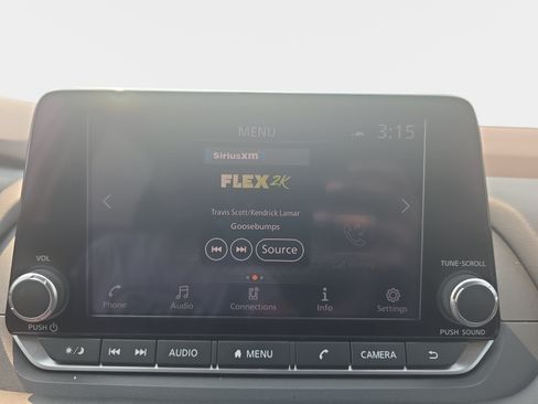 Used 2023 Nissan Rogue SV FWD image 21