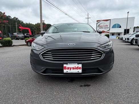 Used 2020 Ford Fusion SE FWD image 4