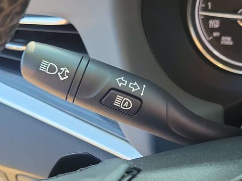 Used 2018 Buick Enclave Premium FWD image 13