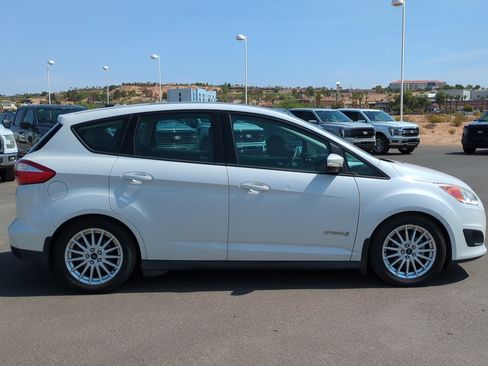 Used 2015 Ford C-MAX SE w/ Equipment Group 203A FWD image 2