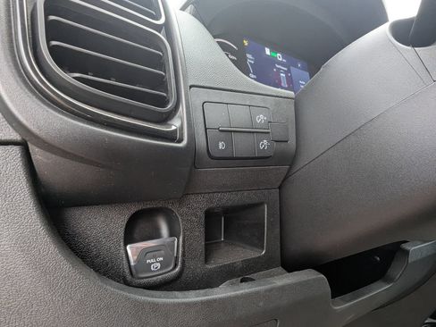 New 2025 RAM ProMaster 3500 FWD image 19