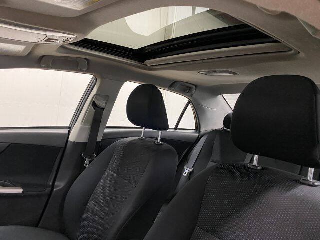 Used 2010 Toyota Corolla S FWD image 12