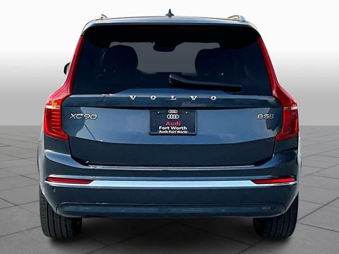 Used 2024 Volvo XC90 B5 Core w/ Protection Package Premier image 4