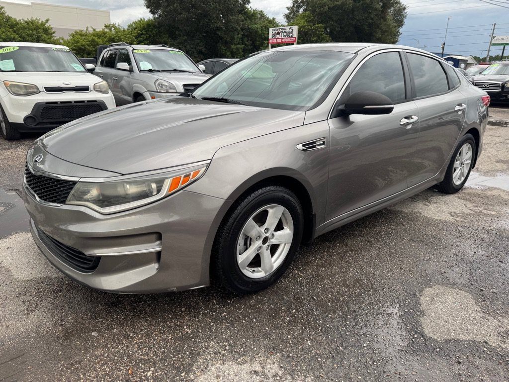 Used 2017 Kia Optima LX w/ Convenience Plus Package FWD image 1