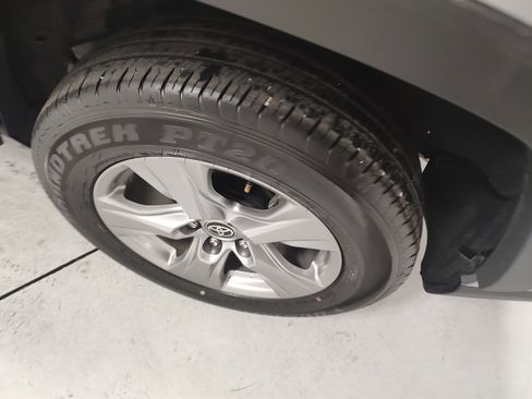 Used 2025 Toyota RAV4 XLE image 14