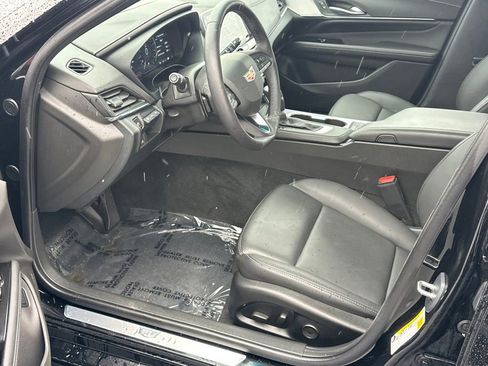 Used 2023 Cadillac CT4 Premium Luxury image 7