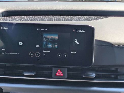 New 2026 Kia Carnival FWD image 17