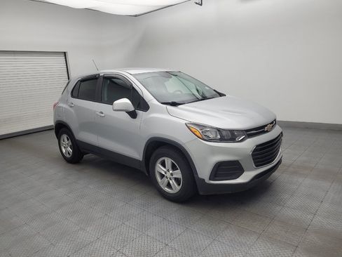 Used 2020 Chevrolet Trax LS w/ Tint and Cruise Package FWD image 11