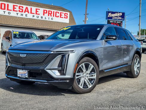 Used 2024 Cadillac Lyriq Tech w/ LPO, Floor Liner Package AWD/4WD image 1