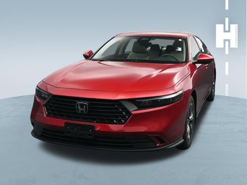 Used 2023 Honda Accord EX image 3