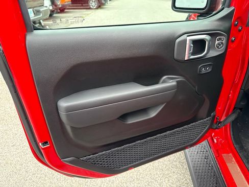 New 2026 Jeep Wrangler Unlimited Sport AWD/4WD image 17