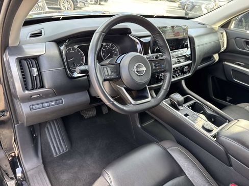 Used 2022 Nissan Pathfinder SL image 22