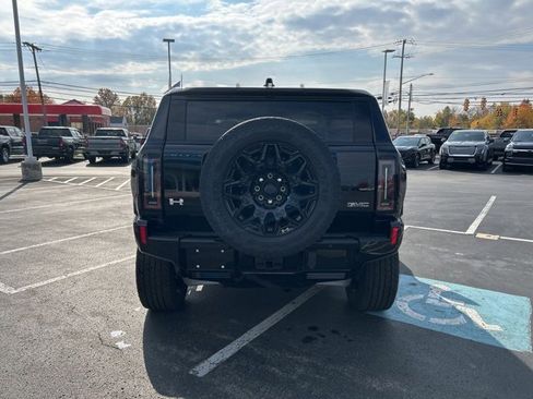 New 2026 GMC Hummer EV SUV image 4