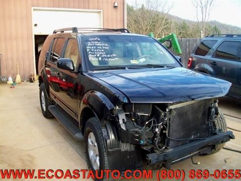 Used 2006 Nissan Pathfinder SE w/ (P01) Se Premium Pkg image 2