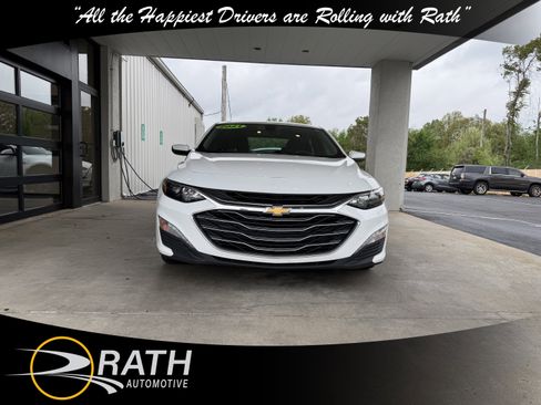 Used 2021 Chevrolet Malibu LT FWD image 3