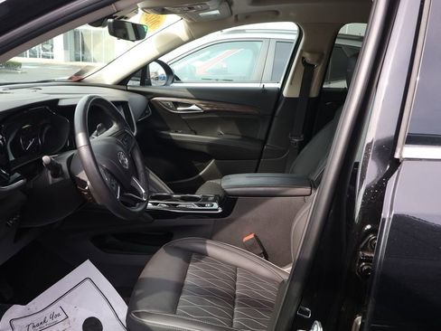 Used 2023 Buick Envision Avenir image 8