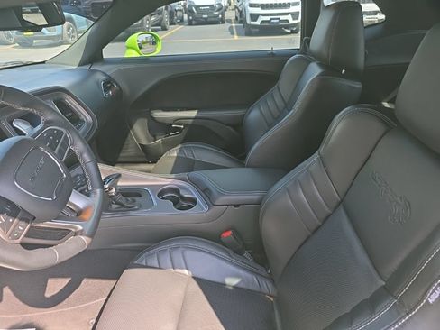 Used 2023 Dodge Challenger SRT Hellcat RWD image 10
