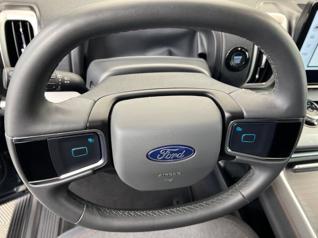 Used 2025 Ford Expedition Active AWD/4WD image 20