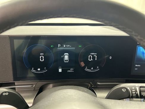 Used 2024 Hyundai Kona SEL AWD/4WD image 13