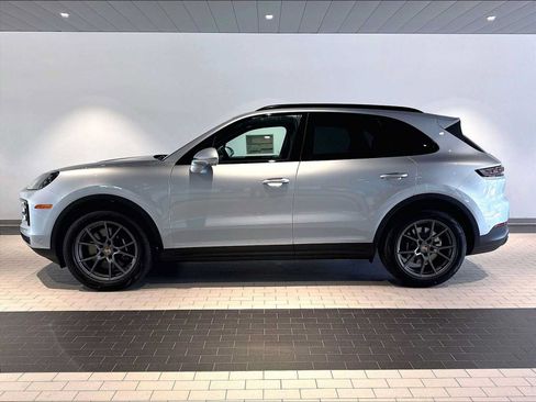 New 2026 Porsche Cayenne AWD/4WD image 2