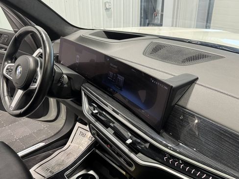 Used 2023 BMW X7 xDrive40i w/ Executive Package AWD/4WD image 30