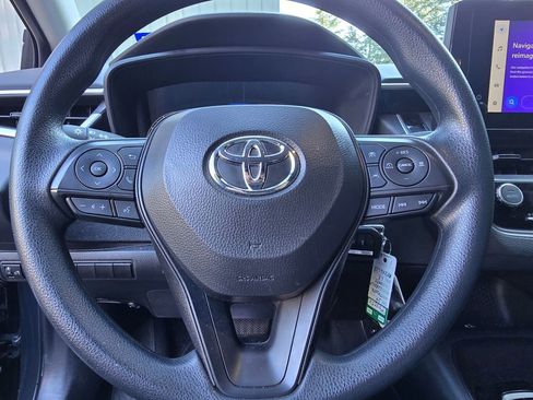 Used 2024 Toyota Corolla LE image 3