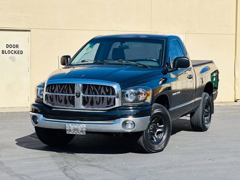Used 2007 Dodge Ram 1500 Truck ST RWD image 3