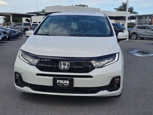 Used 2025 Honda Odyssey Touring image 2