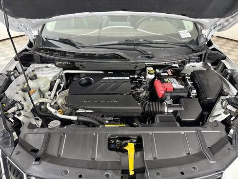 Used 2022 Nissan Rogue SV FWD image 28