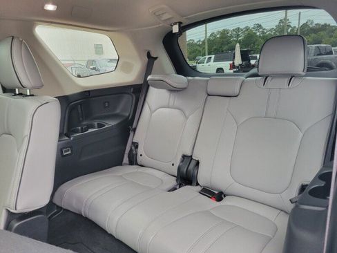 Used 2025 Honda Pilot Elite image 25