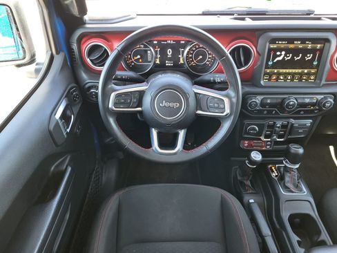 Used 2023 Jeep Gladiator Rubicon w/ Trailer Tow Package AWD/4WD image 22