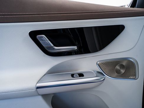 Used 2023 Mercedes-Benz EQE 350+ SUV w/ AMG Line Exterior Package image 52