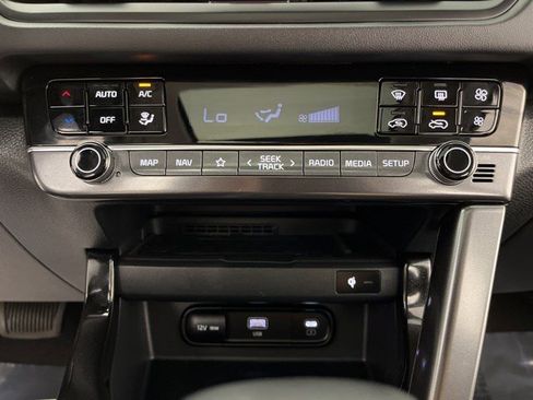 Used 2024 Kia Seltos EX AWD/4WD image 22