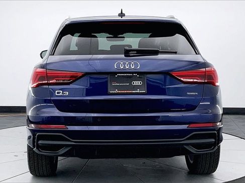 Certified 2025 Audi Q3 2.0T Premium Plus image 4