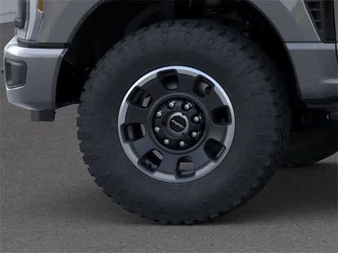 New 2025 Ford F250 Lariat w/ Lariat Ultimate Package image 19