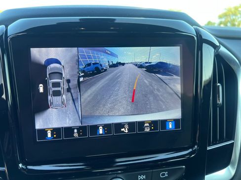 Used 2023 Chevrolet Traverse RS w/ LPO, Floor Liner Package AWD/4WD image 18