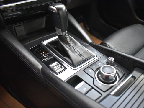 Used 2017 MAZDA MAZDA6 Touring image 33