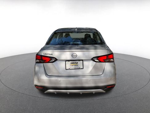 Used 2025 Nissan Versa SV image 6