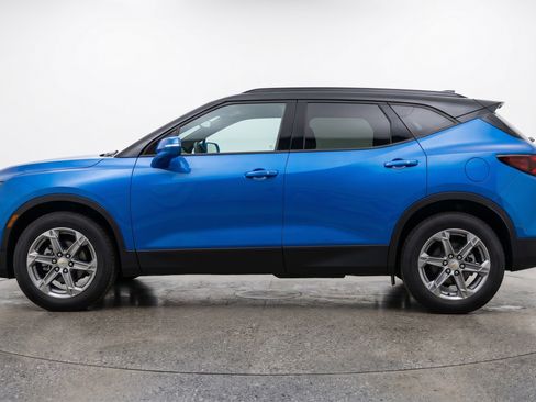 Used 2025 Chevrolet Blazer LT FWD image 5