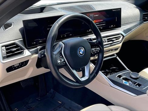 Used 2023 BMW i4 eDrive40 w/ Premium Package RWD image 10