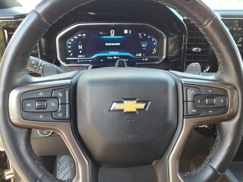 Used 2023 Chevrolet Silverado 1500 High Country w/ Technology Package AWD/4WD image 29