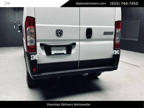 Used 2025 RAM ProMaster 2500 w/ Safety Group FWD image 15